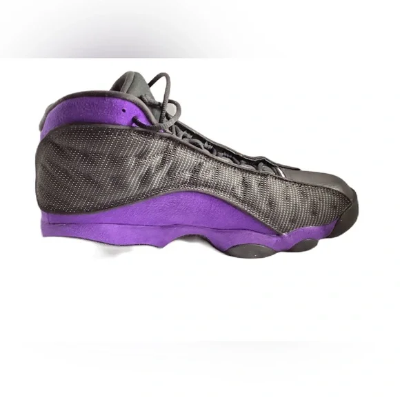 Jordan 13 Retro Court Purple. Size 13 - Picture 4 of 8